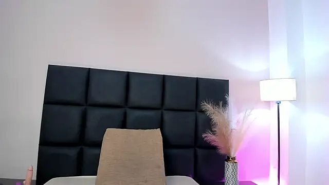 XenaRevelo online show from 02-13-26, 12:43