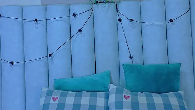 Snapshot of Miia_Anderson chatting on 03-16-26, 01:15 Miia Anderson online show from 03-16-26, 01:15