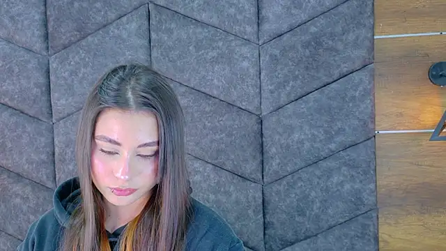 Snapshot of Miia_Anderson chatting on 03-30-26, 01:01 Miia Anderson online show from 03-30-26, 01:01