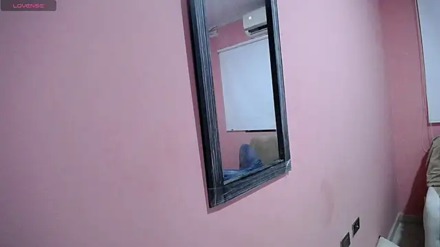 Snapshot of Shadow_desire_duo chatting on 01-09-26, 07:54 Shadow desire duo online show from 01-09-26, 07:54