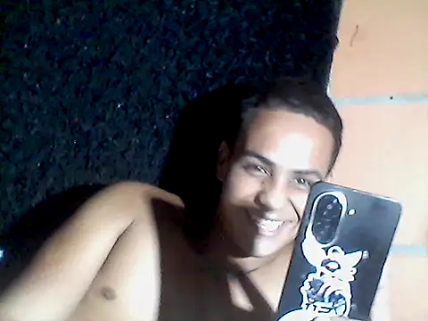 Snapshot of The_boysexy chatting on 04-10-26, 04:08 The boysexy online show from 04-10-26, 04:08
