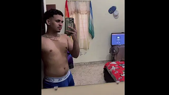 Snapshot of The_boysexy chatting on 06-29-26, 10:53 The boysexy online show from 06-29-26, 10:53