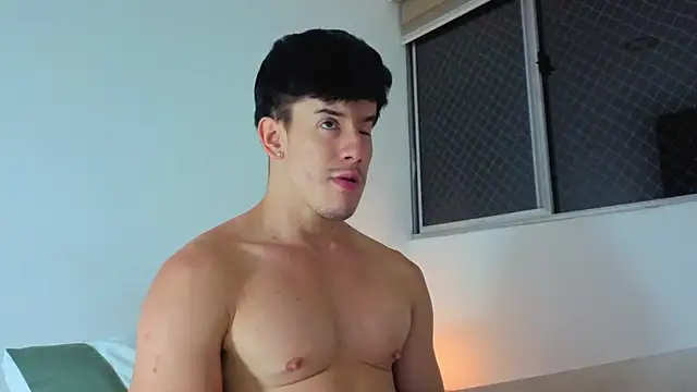 Snapshot of maxxcooper1 chatting on 01-08-26, 05:13 maxxcooper1 online show from 01-08-26, 05:13