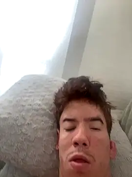 Snapshot of maxxcooper1 chatting on 12-21-25, 07:26 maxxcooper1 online show from 12-21-25, 07:26