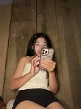 Snapshot of lux-su chatting on 05-20-26, 03:09 lux-su online show from 05-20-26, 03:09