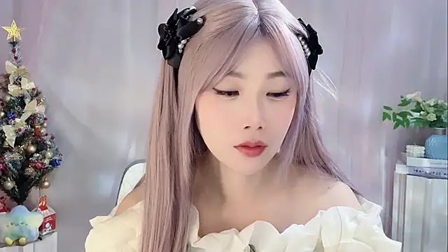 Pinkgirl520 online show from 12-17-25, 09:03