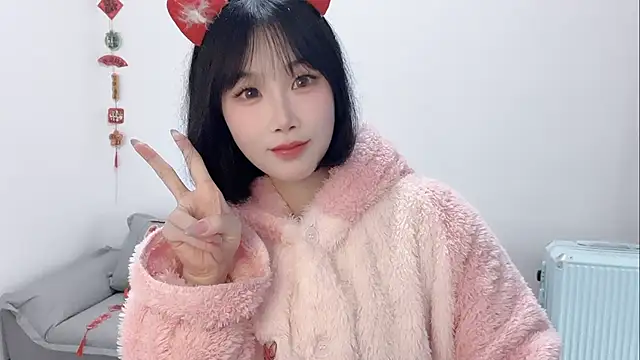 Pinkgirl520 online show from 02-15-26, 07:09