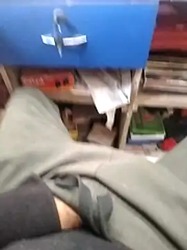 Snapshot of mohit08desi chatting on 12-16-25, 06:50 mohit08desi online show from 12-16-25, 06:50