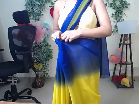 Snapshot of Shy_nivi chatting on 07-01-26, 02:39 Shy nivi online show from 07-01-26, 02:39