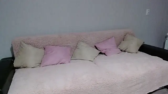 Catherine Walker online show from 12-15-25, 02:34