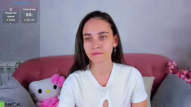 Snapshot of Skye_Taylor chatting on 01-10-26, 12:28 Skye Taylor online show from 01-10-26, 12:28