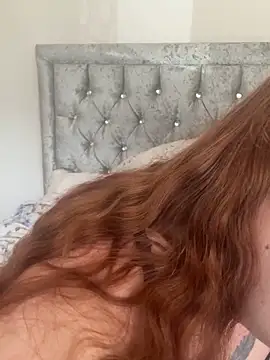 AnnieAinsx online show from 05-05-26, 09:34