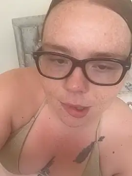 AnnieAinsx online show from 05-30-26, 01:06
