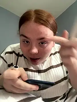 AnnieAinsx online show from 01-19-26, 11:36