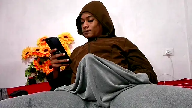 SantiMiller online show from 12-19-25, 07:05