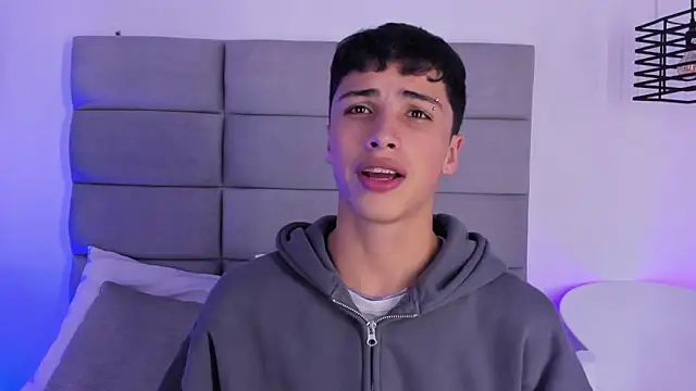 JoshClaarktt online show from 06-11-26, 04:09