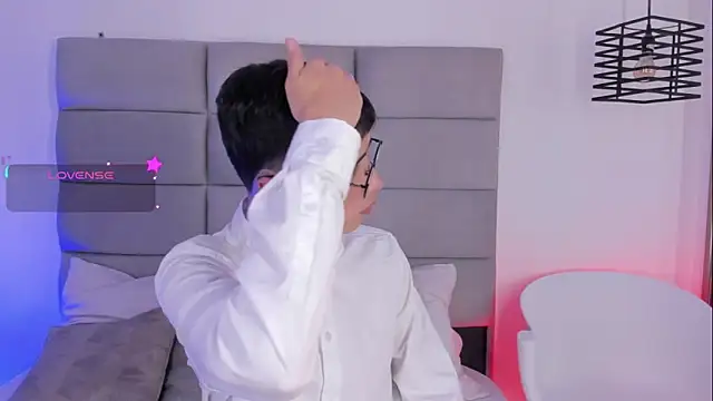 JoshClaarktt online show from 04-10-26, 04:08