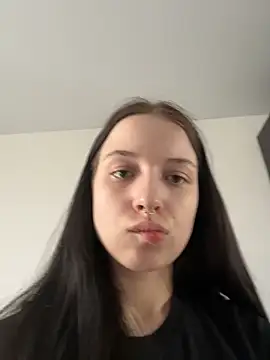 Snapshot of AlicePowells chatting on 05-30-26, 11:05 AlicePowells online show from 05-30-26, 11:05
