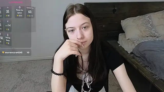 AlicePowells online show from 03-07-26, 04:19