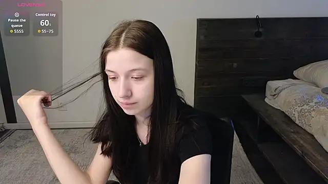 AlicePowells online show from 03-24-26, 11:10