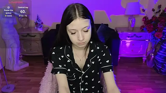 AlicePowells online show from 01-06-26, 04:49