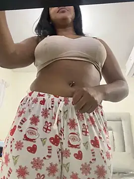 tuexotica online show from 12-23-25, 06:23