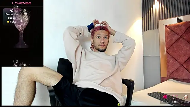 TAYSON SCOTT online show from 01-09-26, 01:18