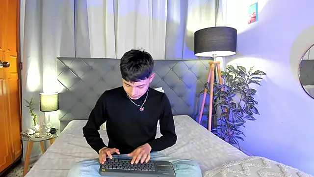 Andy Belier23 online show from 04-04-26, 11:22