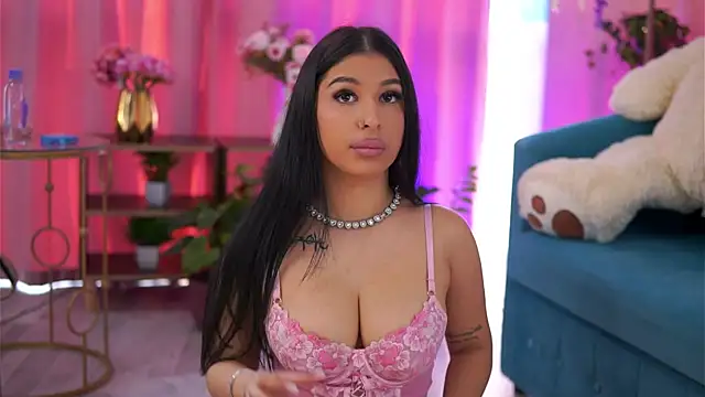 Snapshot of IvyPlush chatting on 01-15-26, 11:02 IvyPlush online show from 01-15-26, 11:02