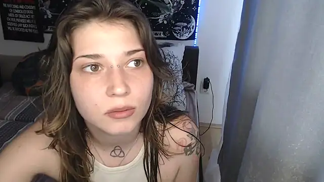 AlienforTwenty online show from 04-05-26, 12:12