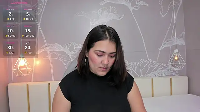 Snapshot of beautifulgirl4u_ chatting on 05-30-26, 11:32 beautifulgirl4u online show from 05-30-26, 11:32