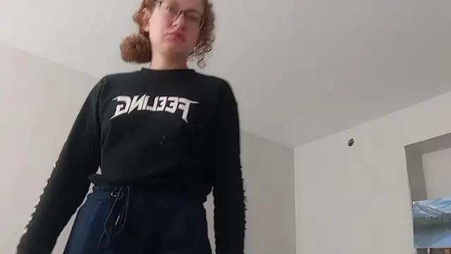 Snapshot of Alice_newhome chatting on 05-31-26, 06:52 Alice newhome online show from 05-31-26, 06:52