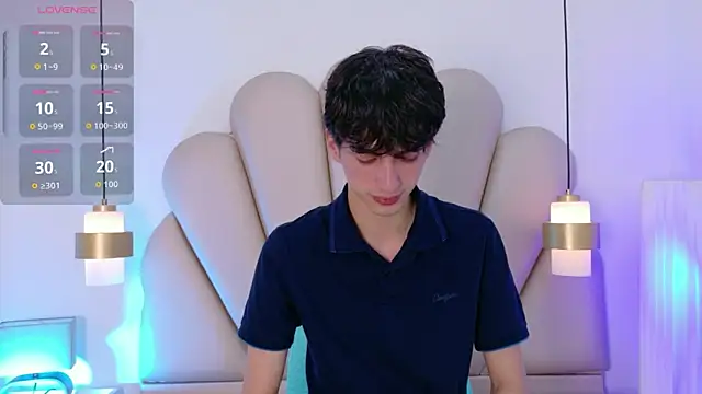 Snapshot of Martin_Williams chatting on 02-17-26, 02:31 Martin Williams online show from 02-17-26, 02:31