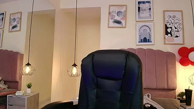 Celestee15  online show from 03-26-26, 11:30