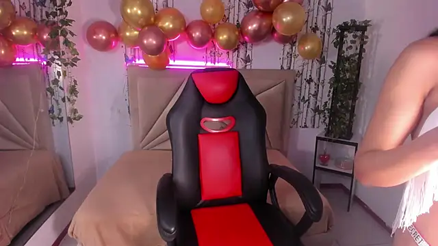 valeria dark  online show from 04-13-26, 08:13