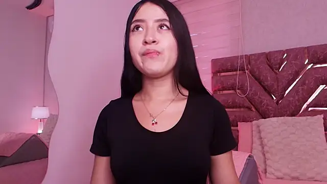 sofia go  online show from 06-27-26, 12:00