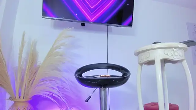 Camila saaenz online show from 04-10-26, 10:00