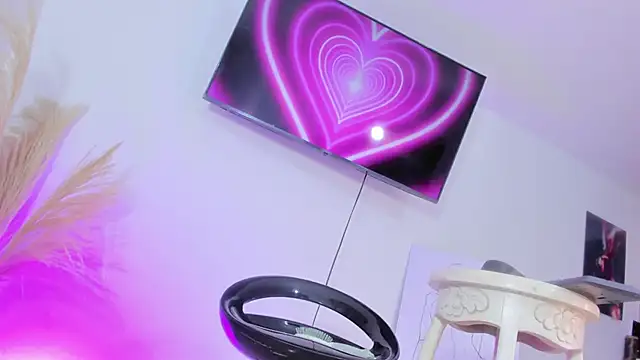 Camila saaenz online show from 04-01-26, 12:35