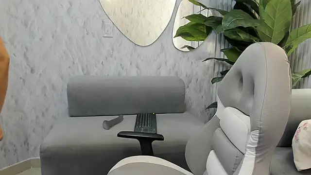 goodgirl22   online show from 12-20-25, 09:39