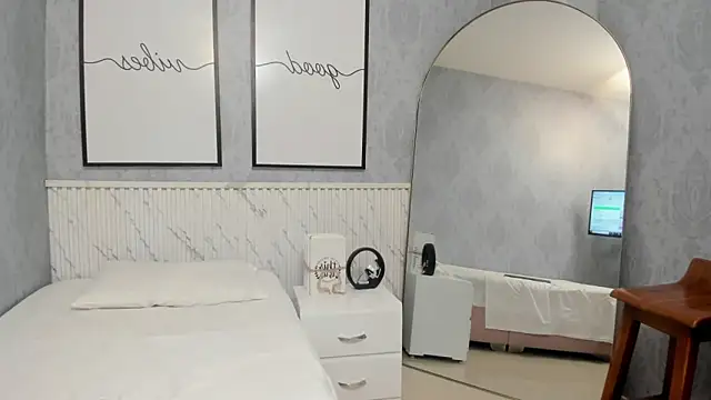 goodgirl22   online show from 06-09-26, 11:28