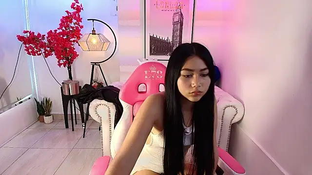 Carolina cherry online show from 01-17-26, 11:47