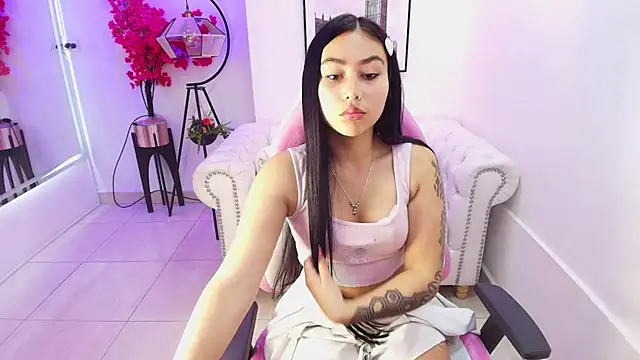 Carolina cherry online show from 02-23-26, 12:28