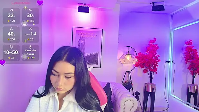 Snapshot of Carolina_cherry chatting on 12-17-25, 11:48 Carolina cherry online show from 12-17-25, 11:48