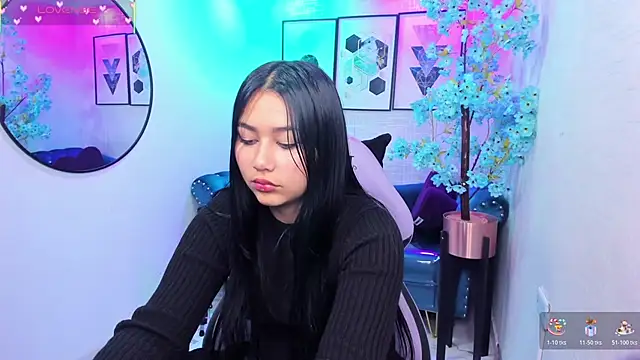 Carolina cherry online show from 06-18-26, 12:43