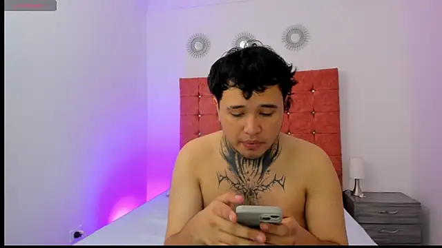 Beele and Evie online show from 02-22-26, 03:20