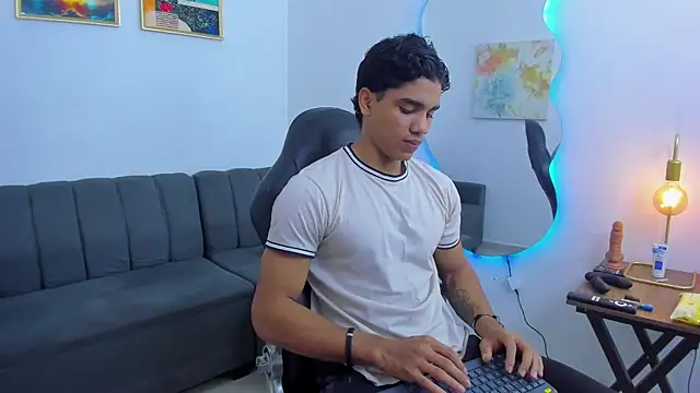 Dustyn Michelle1 online show from 02-09-26, 07:56