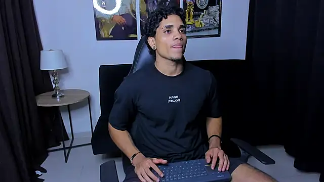 Dustyn Michelle1 online show from 02-28-26, 04:45