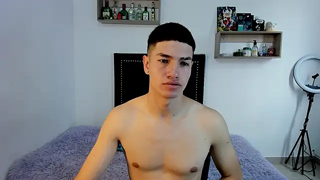 Nico Nocturne online show from 12-17-25, 08:47