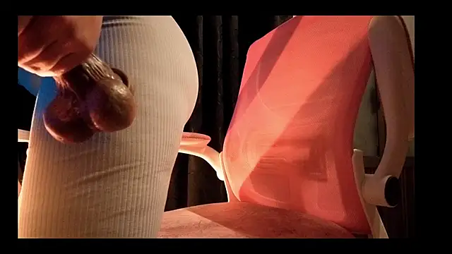 vickvalencia2 online show from 04-14-26, 03:22