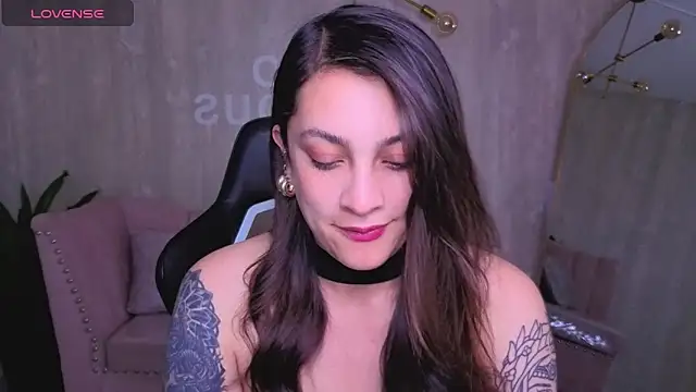 Snapshot of Aria95_a chatting on 04-16-26, 08:31 Aria95 a online show from 04-16-26, 08:31